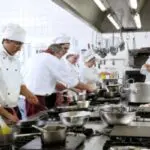 Contaminação cruzada: descubra como minimizar riscos com as refeições da Master Kitchen