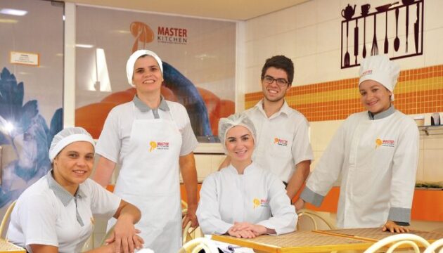quem-e-a-master-kitchen-conheca-a-empresa-de-refeicao-coletiva (1)