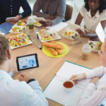 Terceirização de Refeitório: Vantagens, Riscos e Como Implementar Sem Erros em 2026