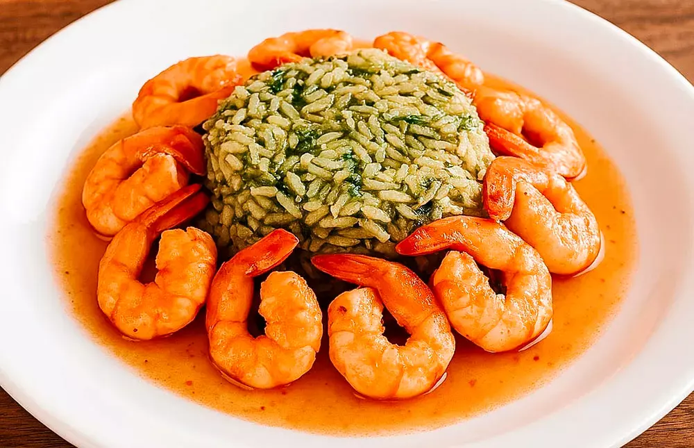 Arroz de Cuxá Tradicional Maranhense: Receita Autêntica com Vinagreira e Camarão Seco