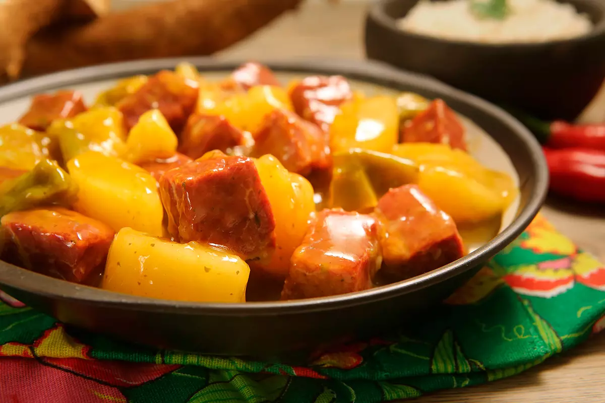 Carne de Sol com Macaxeira: Receita Tradicional Nordestina com Manteiga de Garrafa