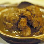 Galinha à Cabidela Tradicional Nordestina: Receita Autêntica com Molho de Sangue