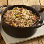 Arroz Carreteiro Tradicional: Receita Gaúcha com Charque e Sabor de Campo