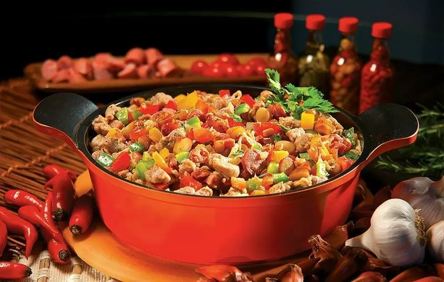 Entrevero de Pinhão Tradicional: Receita Serrana com Carnes e Sabor Campeiro